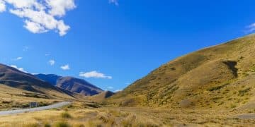 Avoid Altitude Sickness: US Traveler's Guide to Acclimatizing in Peru - Cover Image